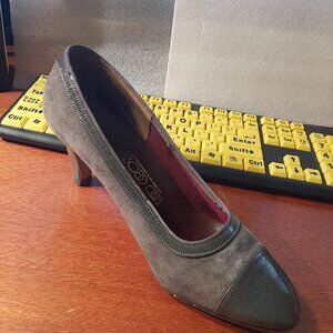 Vintage Red Cross Shoes Suede & Leather Gray Size 8 PreLoved Good Condition